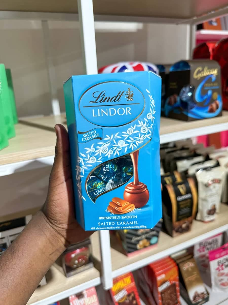 Lindt Lindoh Salted caramel - Chocolates Kenya, Nairobi gift delivery | Floral Whispers Gifts - Image 1